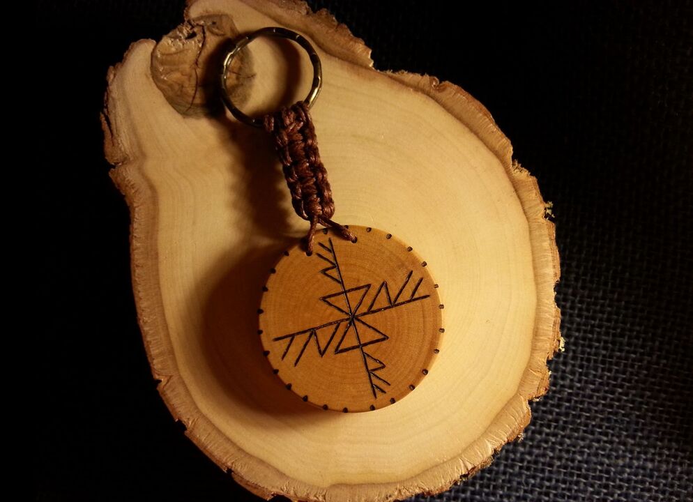 The Mill rune amulet will attract wealth to the owner